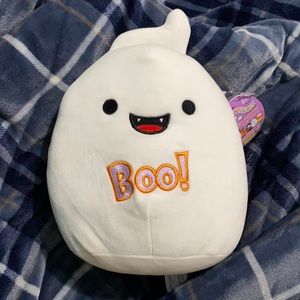 Grace the ghost Squishmallow
